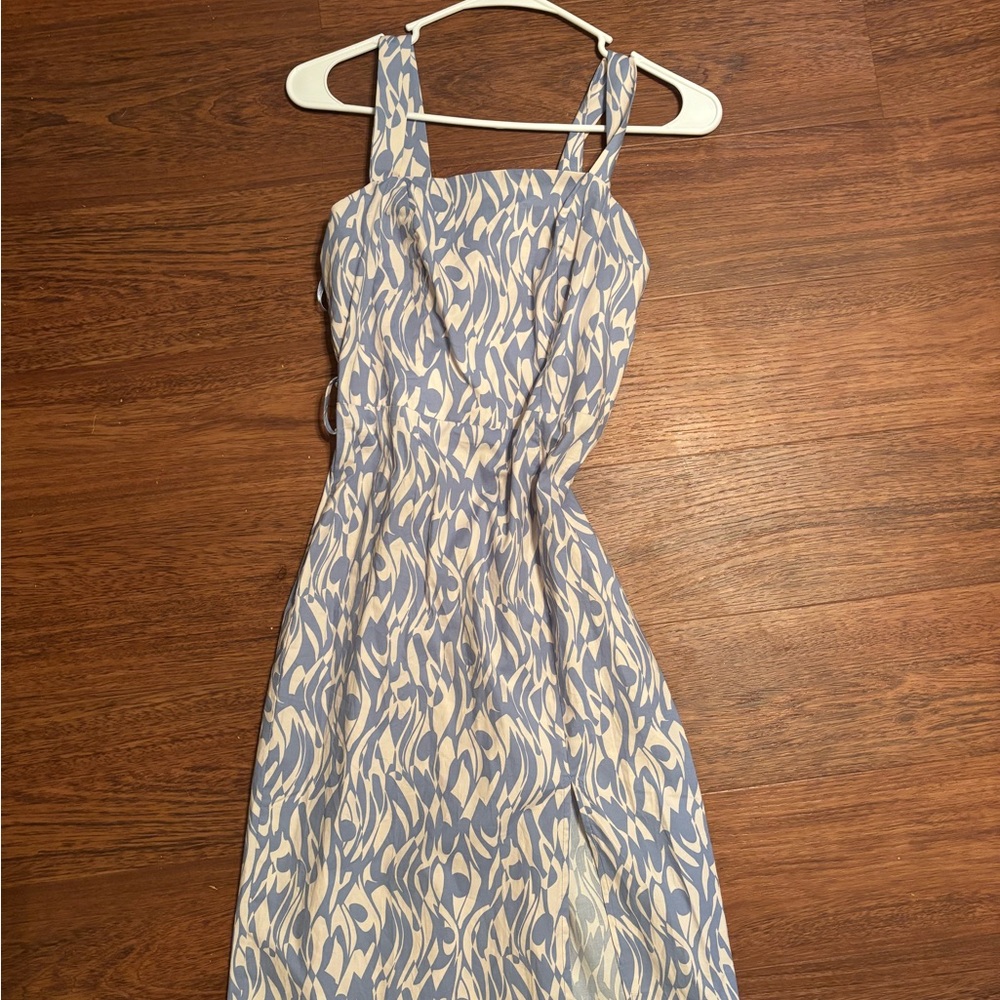Blue and White Sleeveless Square Neck Midi Sundress